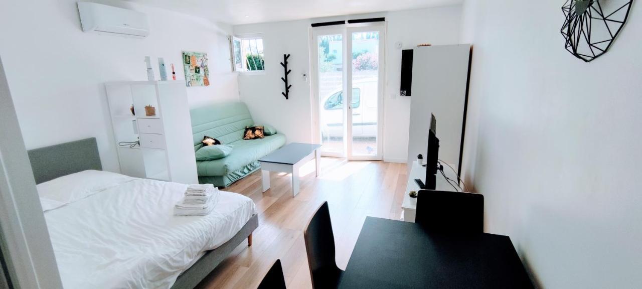 Appartement Climatise Golfe-Juan Plage ヴァロリス エクステリア 写真